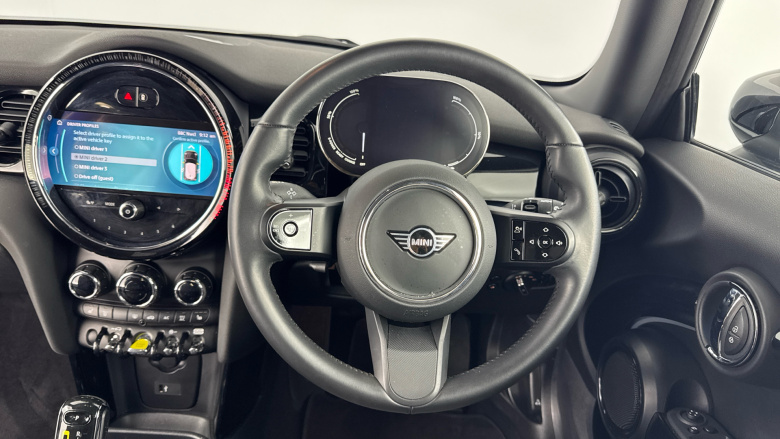 MINI Hatchback 135kW Cooper S Level 2 33kWh 3dr Auto Electric Hatchback